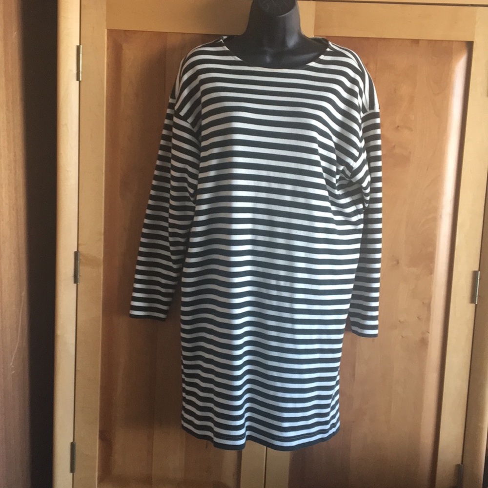 Banana Republic knit green and white striped dress